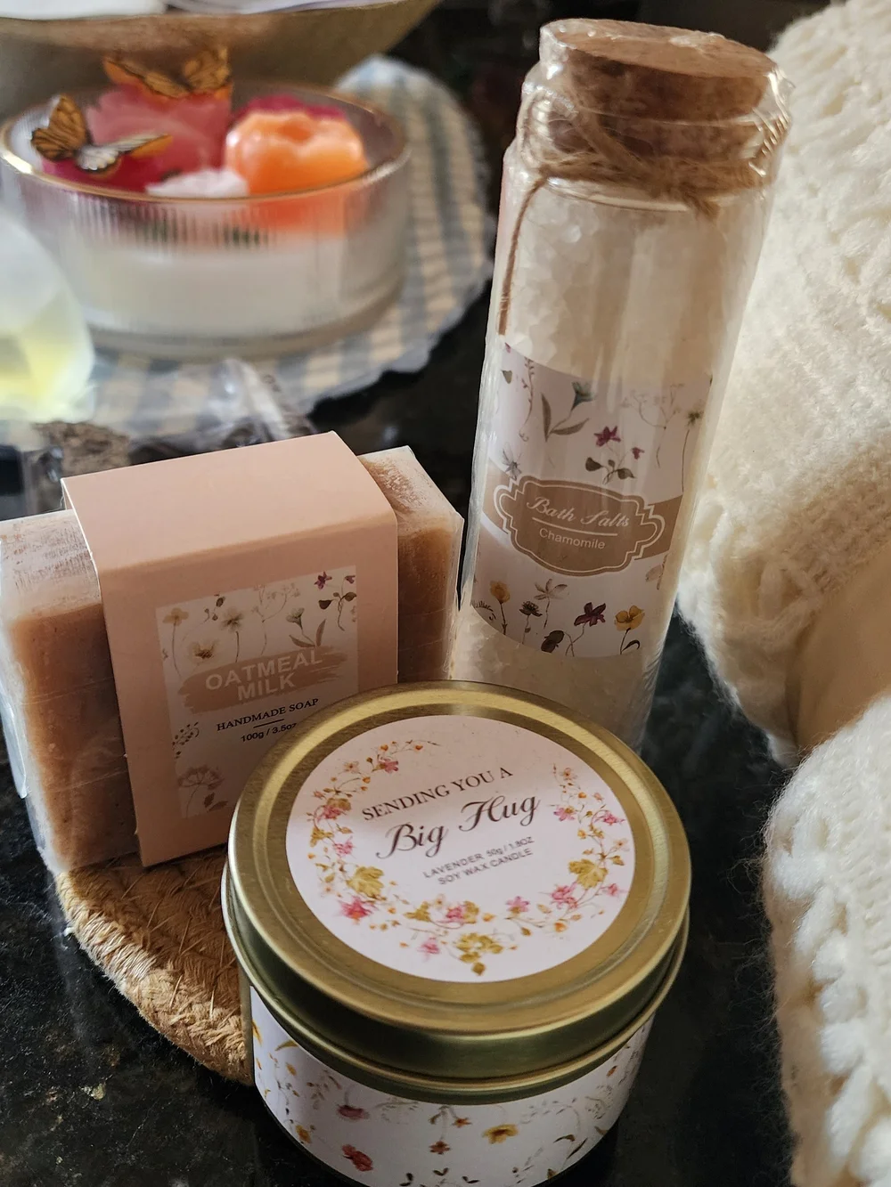 ✨️🤍Cozy Self-Care Spa Gift Bundle | Blanket, Mug, Candle, Soap & Cloud Socks |